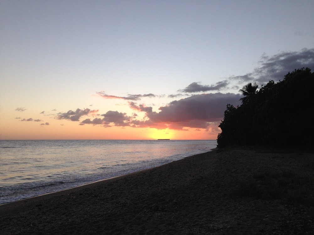 plage de Luengoni en nouvelle calédonie